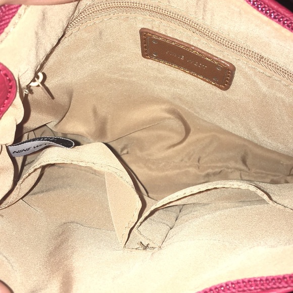 Small Hand Purse - Picture 6 of 7